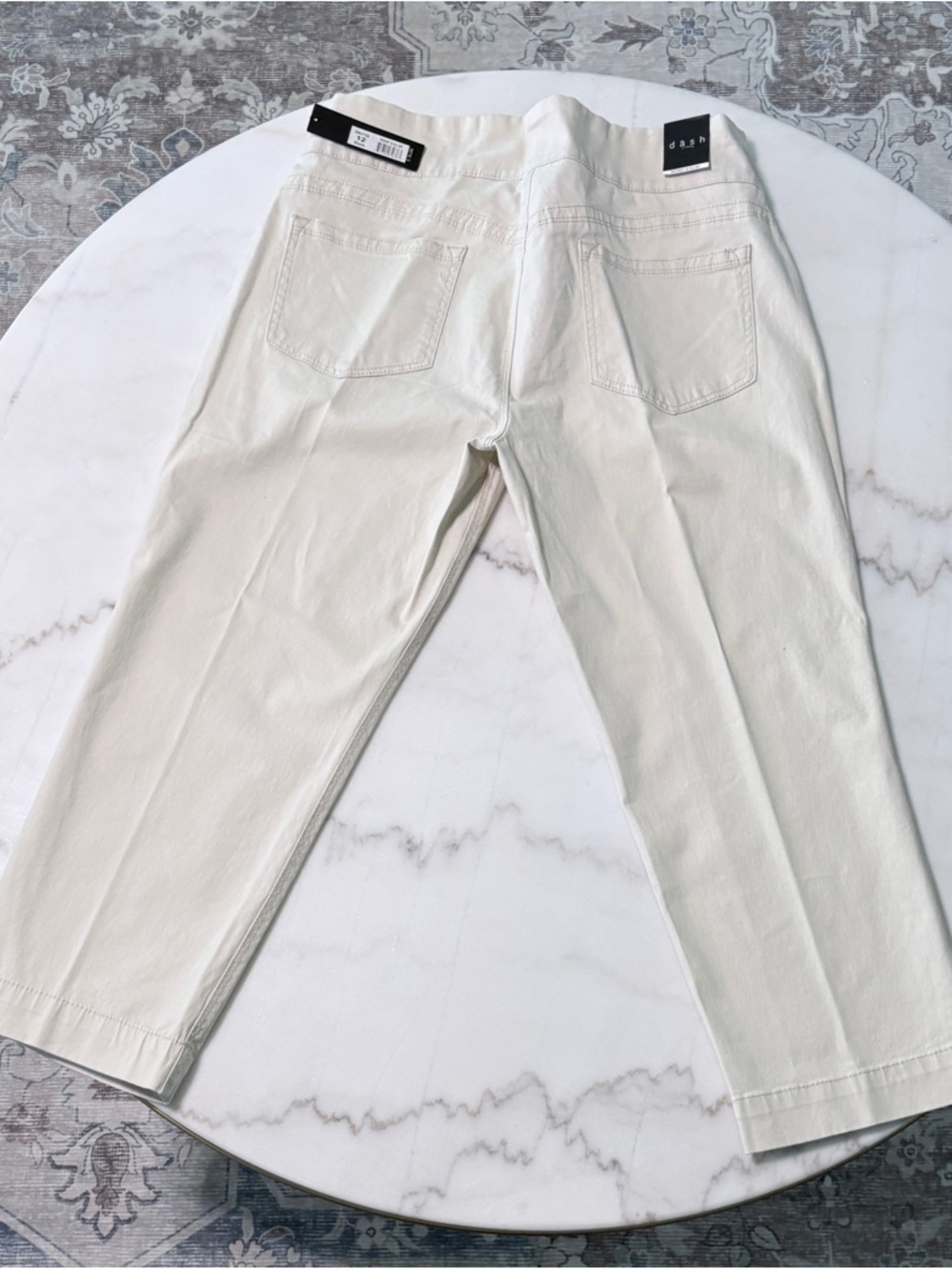 Da-sh Cream colored Pull-On Capri Pants | Size 12 NWT - Picture 7 of 7
